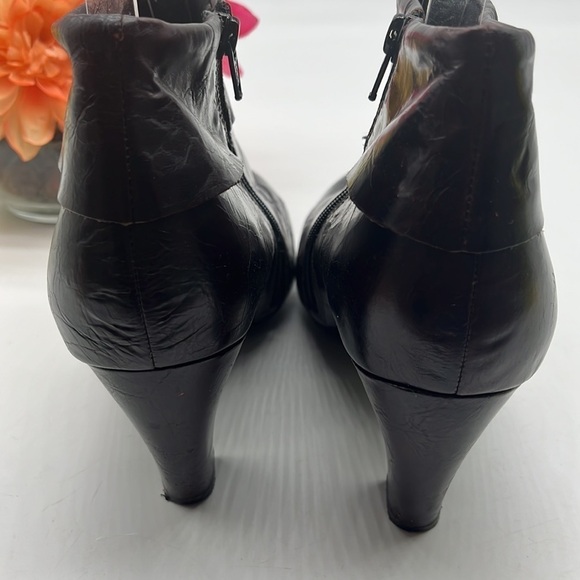 Born Crown Burgundy Ankle Boot Sz 10. MCA1276G - Picture 5 of 9